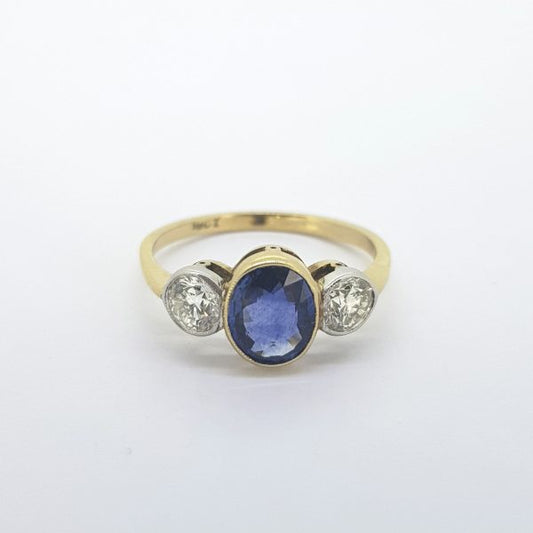 Sapphire and Diamond Three Stone Ring in 18ct Yellow Gold, 1.26 carats