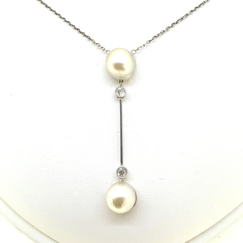 Elegant Pearl and Diamond Drop Pendant in Platinum