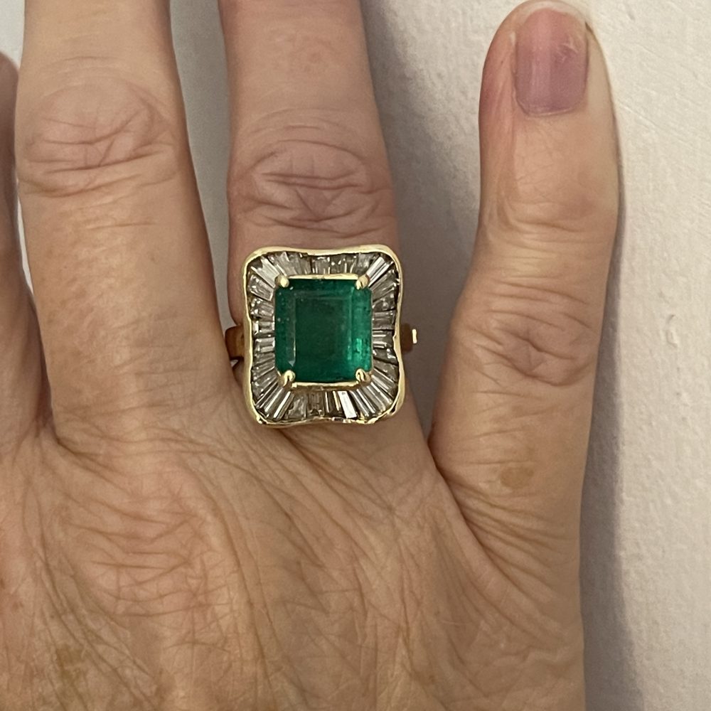 Vintage 4ct Emerald and Baguette Diamond Ballerina Cluster Ring