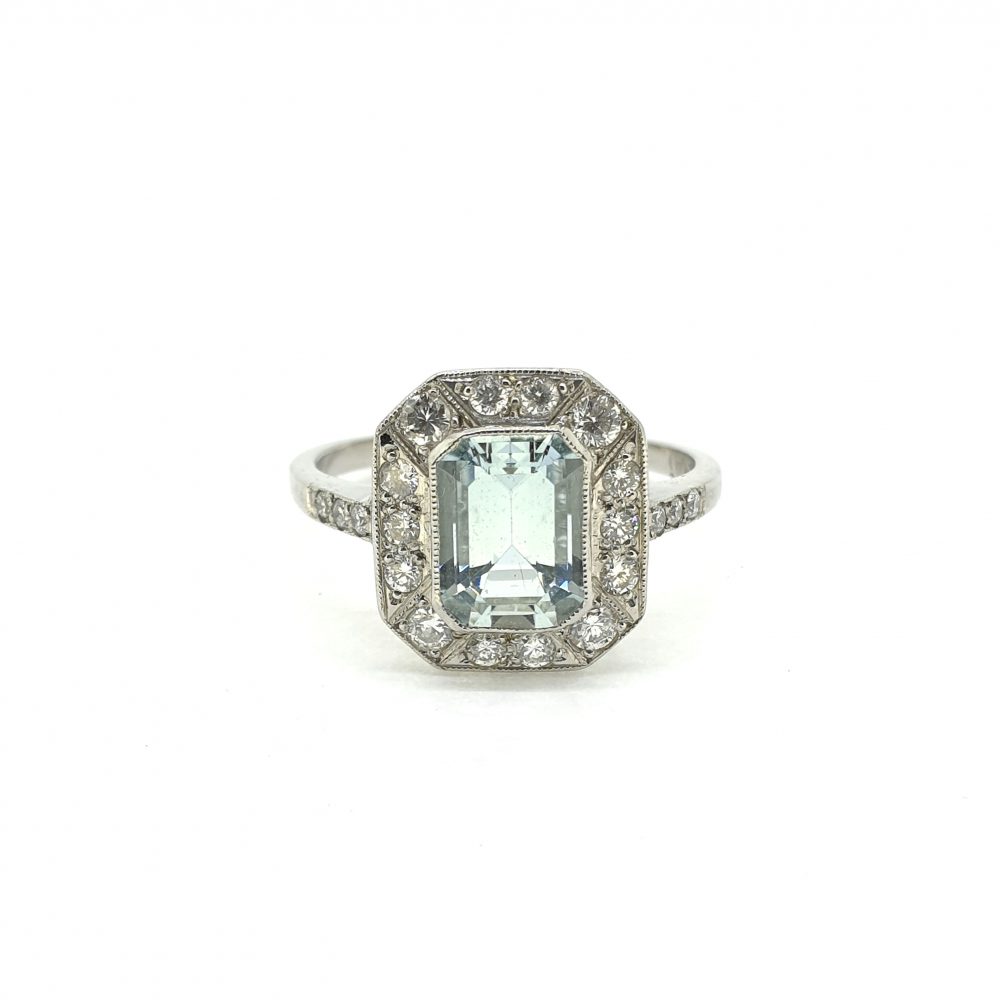 Modern 1.40ct Aquamarine and Diamond Tablet Ring