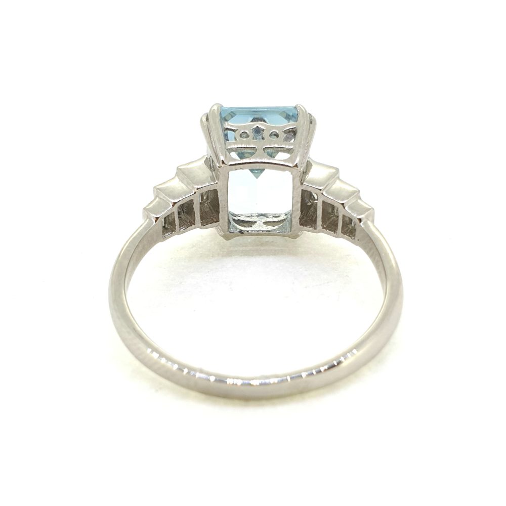 2.80ct Aquamarine and Baguette Diamond Ring in Platinum