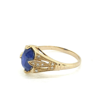 Vintage Sapphire and Diamond Ring Trefoil Shoulders