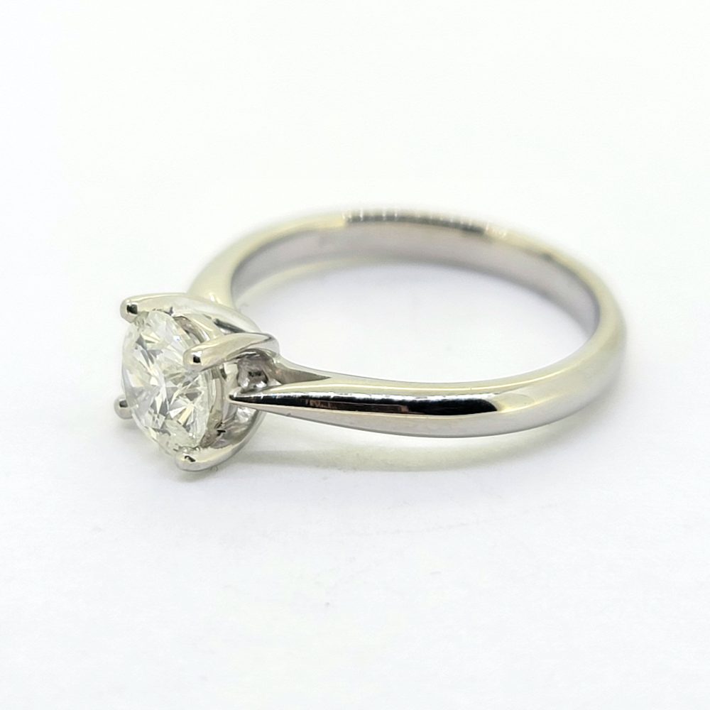 1ct Diamond Solitaire Engagement Ring in Platinum