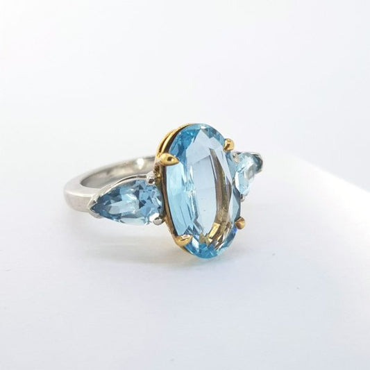 Oval Cut Aquamarine Ring with Pear Cut Shoulders, 6.50 carats