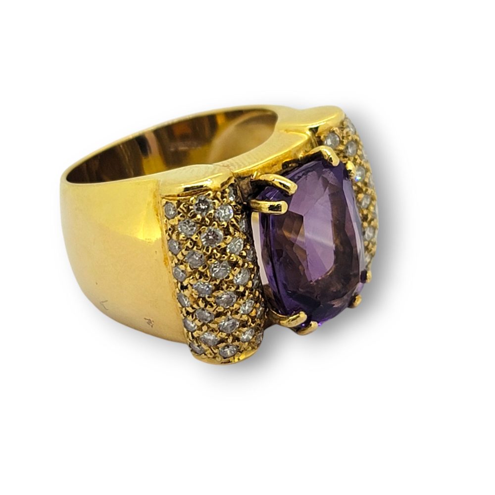 Vintage Retro 1940s Amethyst and Diamond Tank Ring in 18ct Yellow Gold
