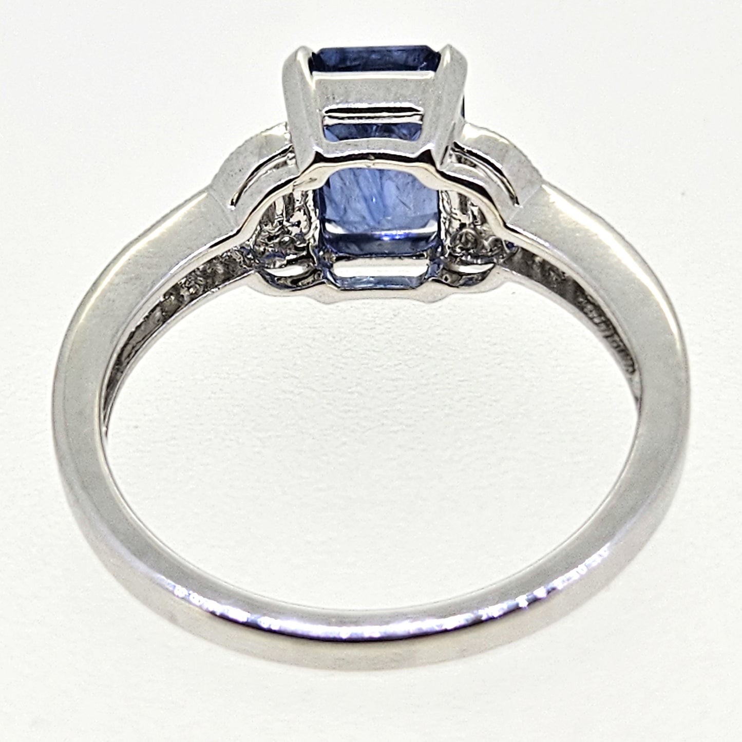 Sapphire and Diamond Cluster Ring S2.18 D.24