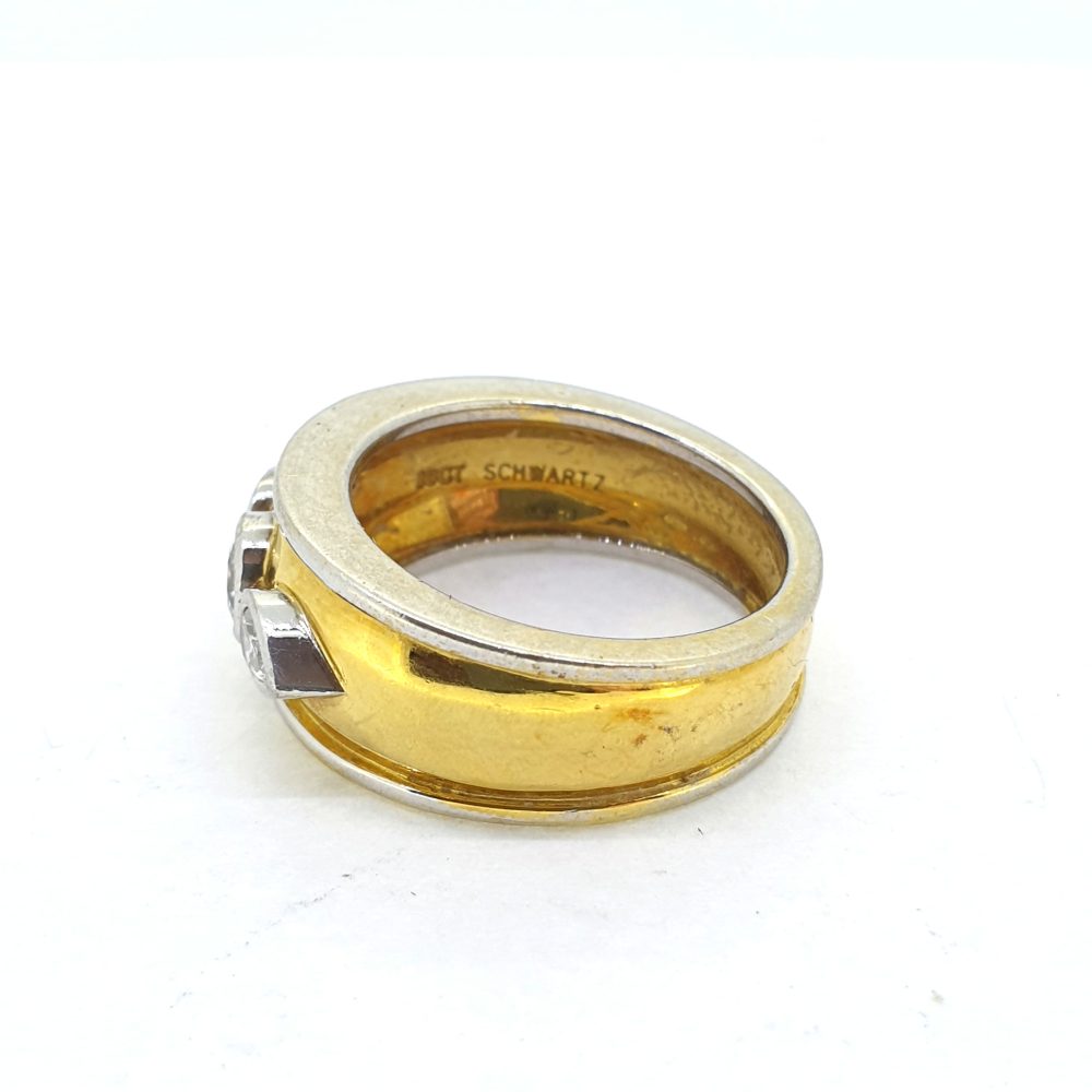 Chunky 18ct Yellow Gold Three Stone Diamond Ring