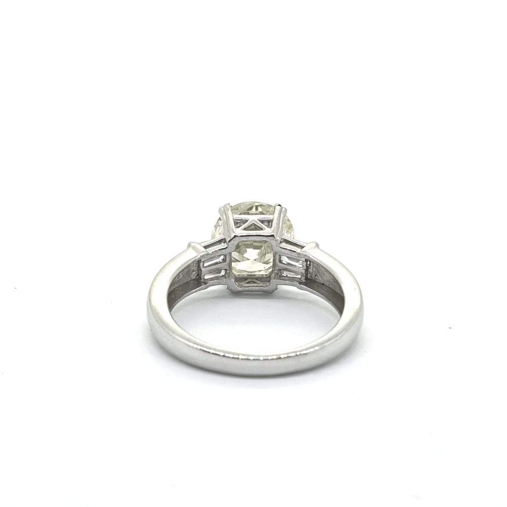 2.61ct Diamond Solitaire Engagement Ring in Platinum