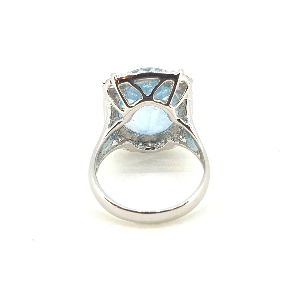 7.67ct Oval Aquamarine and Diamond Cluster Dress Ring