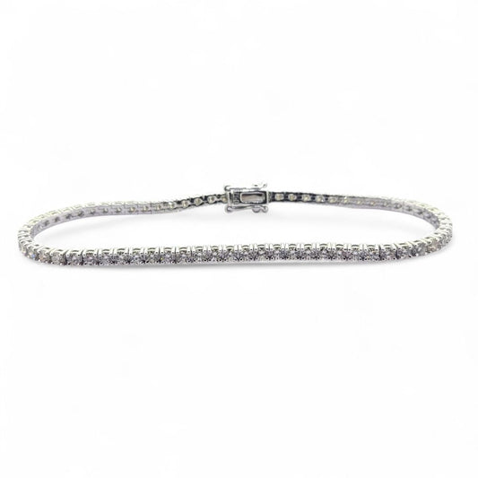 3.64ct Diamond Line Tennis Bracelet, 3.64 carats of round brilliant-cut diamonds claw set and mounted in 18ct white gold