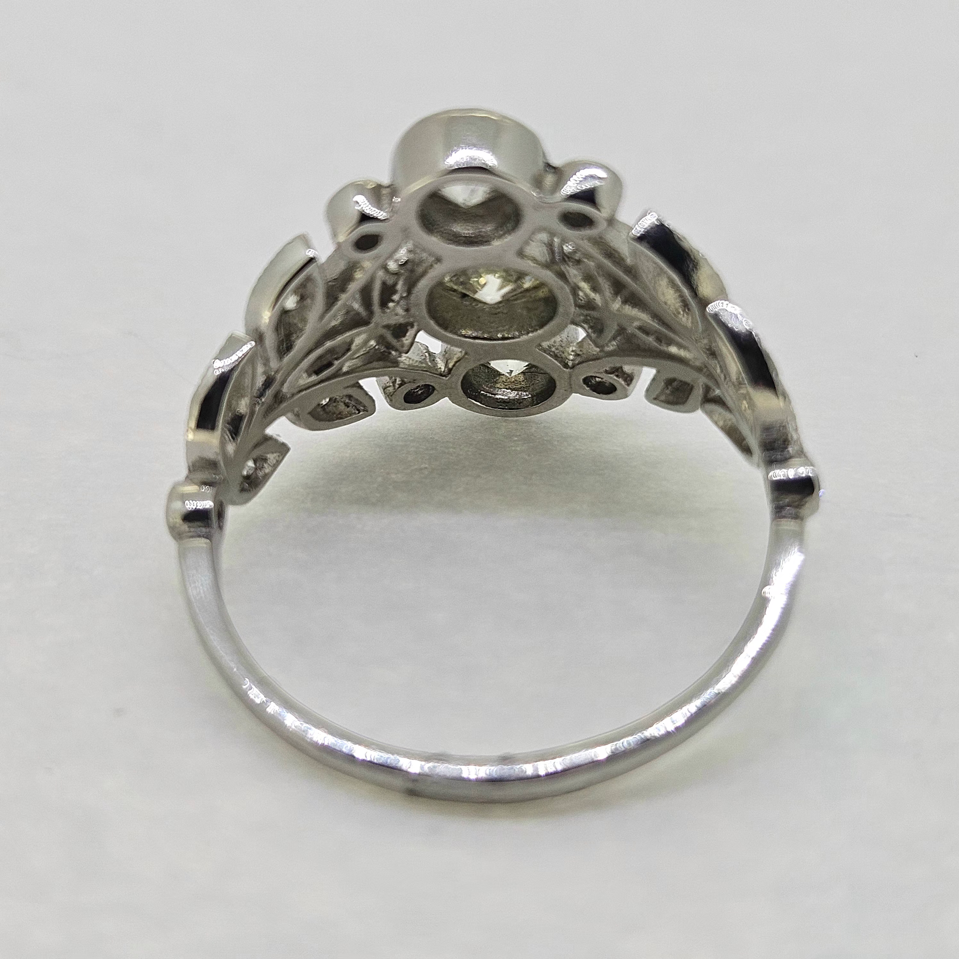 Decorative Three Stone 1.55ct Diamond Cluster Ring in Platinum