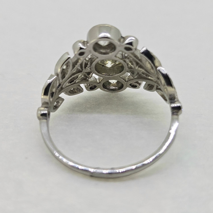 Decorative Three Stone 1.55ct Diamond Cluster Ring in Platinum