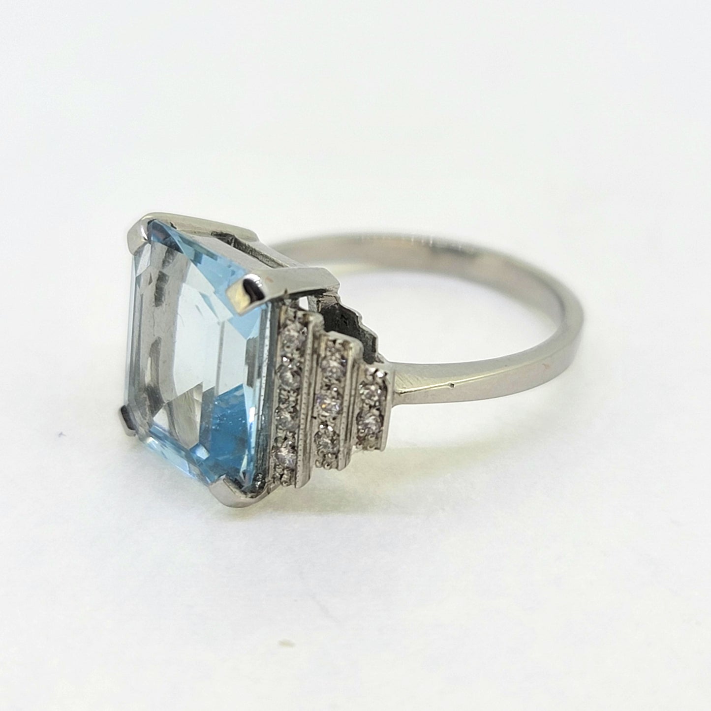 Platinum Aquamarine Cocktail Ring with Diamonds, 4.50ct Aquamarine