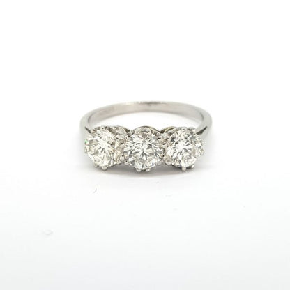 Diamond Three Stone Ring in Platinum, 1.80 carat total, classic diamond trilogy ring, Diamond colour G, Diamond clarity SI1