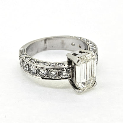 Pre Owned 1.40ct Emerald Cut Diamond Solitaire Engagement Ring with Diamond Shoulders