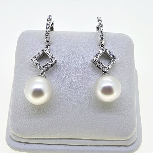 Pearl and Diamond drop earrings D1.0 18ct