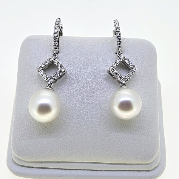 Contemporary Pair of Pearl and Diamond Drop Earrings