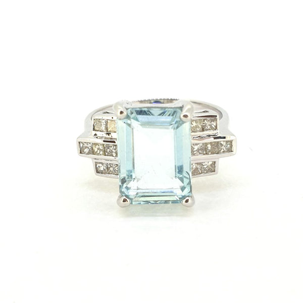 3.23ct Aquamarine Cocktail Ring with Princess Diamond Shoulders