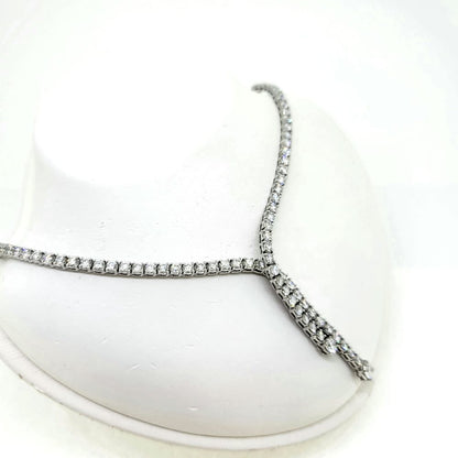Fine Diamond Line Necklace in 18ct Gold, 20 carat total
