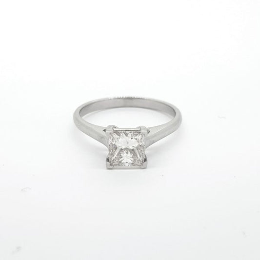 1.01ct Princess-cut diamond solitaire engagement ring in platinum