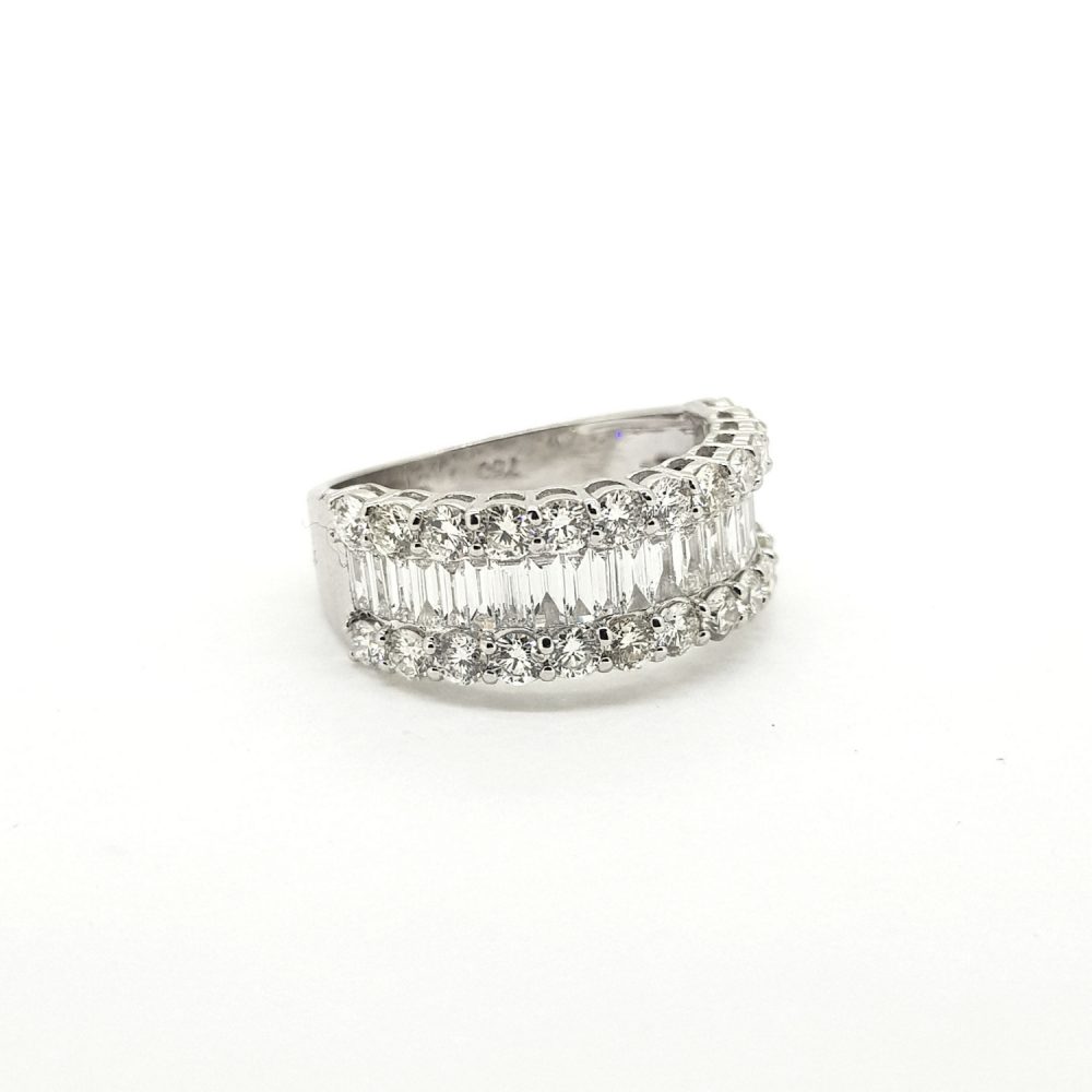 Baguette and Brilliant Diamond Dress Ring, 2.15 carat total