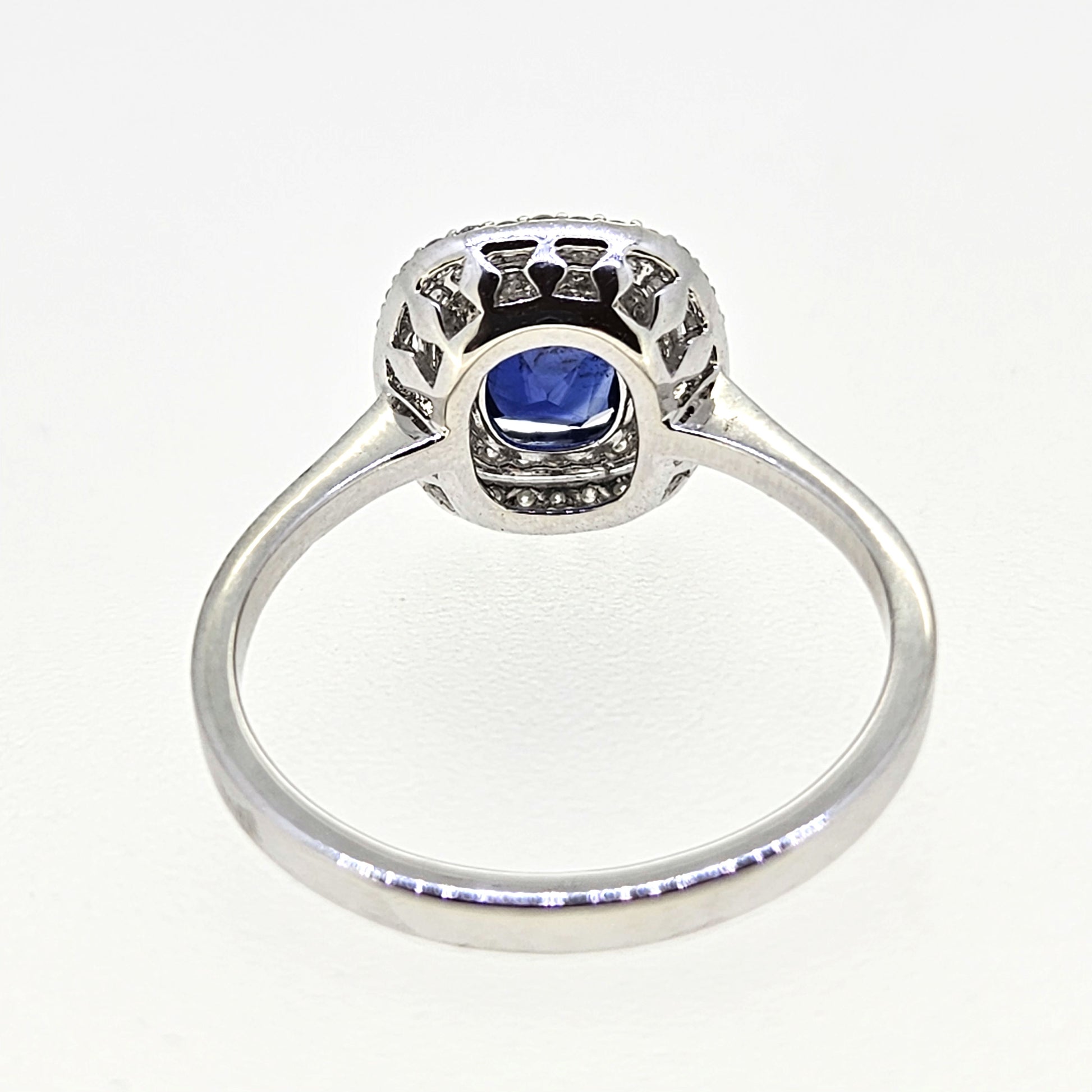 Sapphire and Diamond Cluster Ring S1.21 D.28 18ct