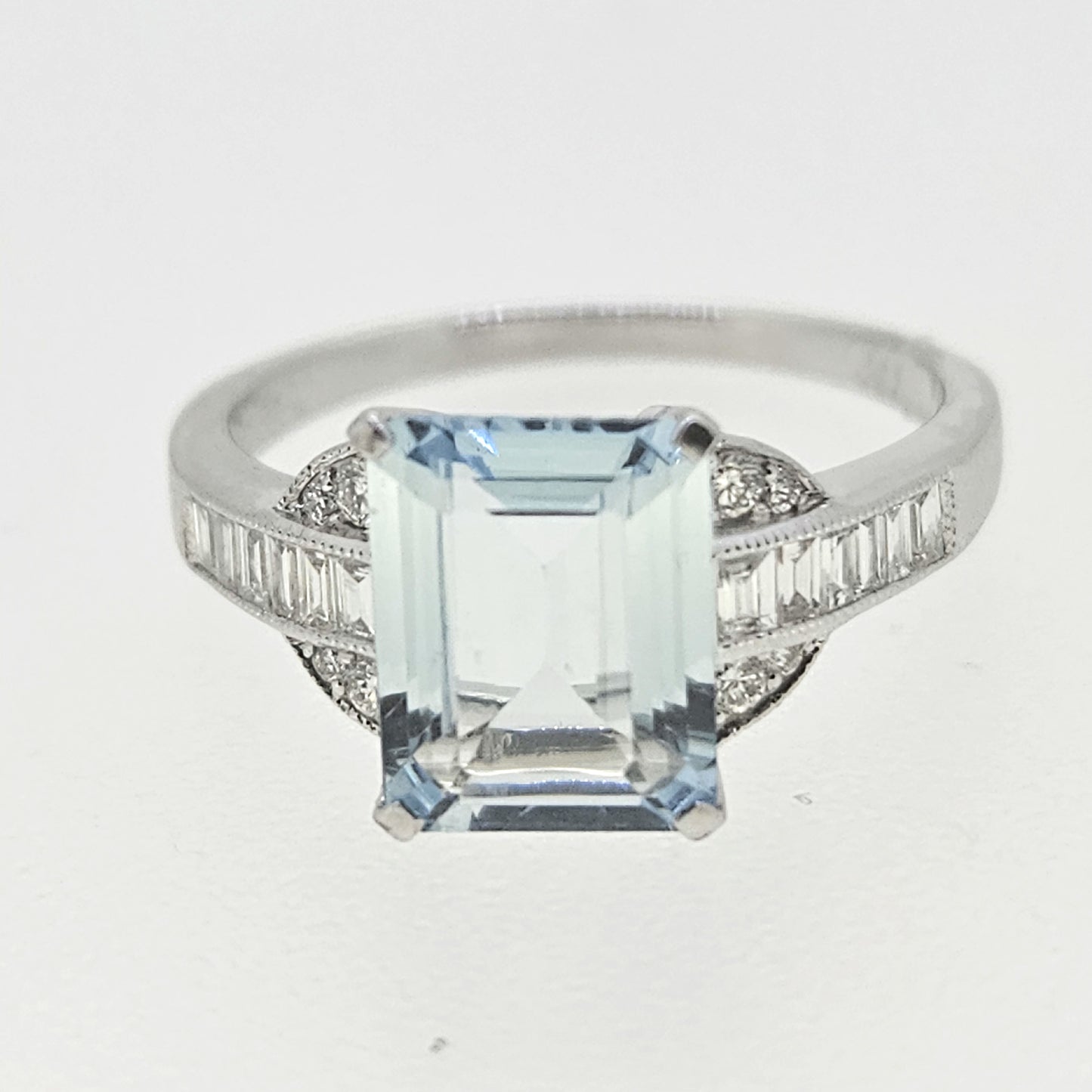 Aquamarine and DiamondCluster Ring Aq1.83 D.31 18ct