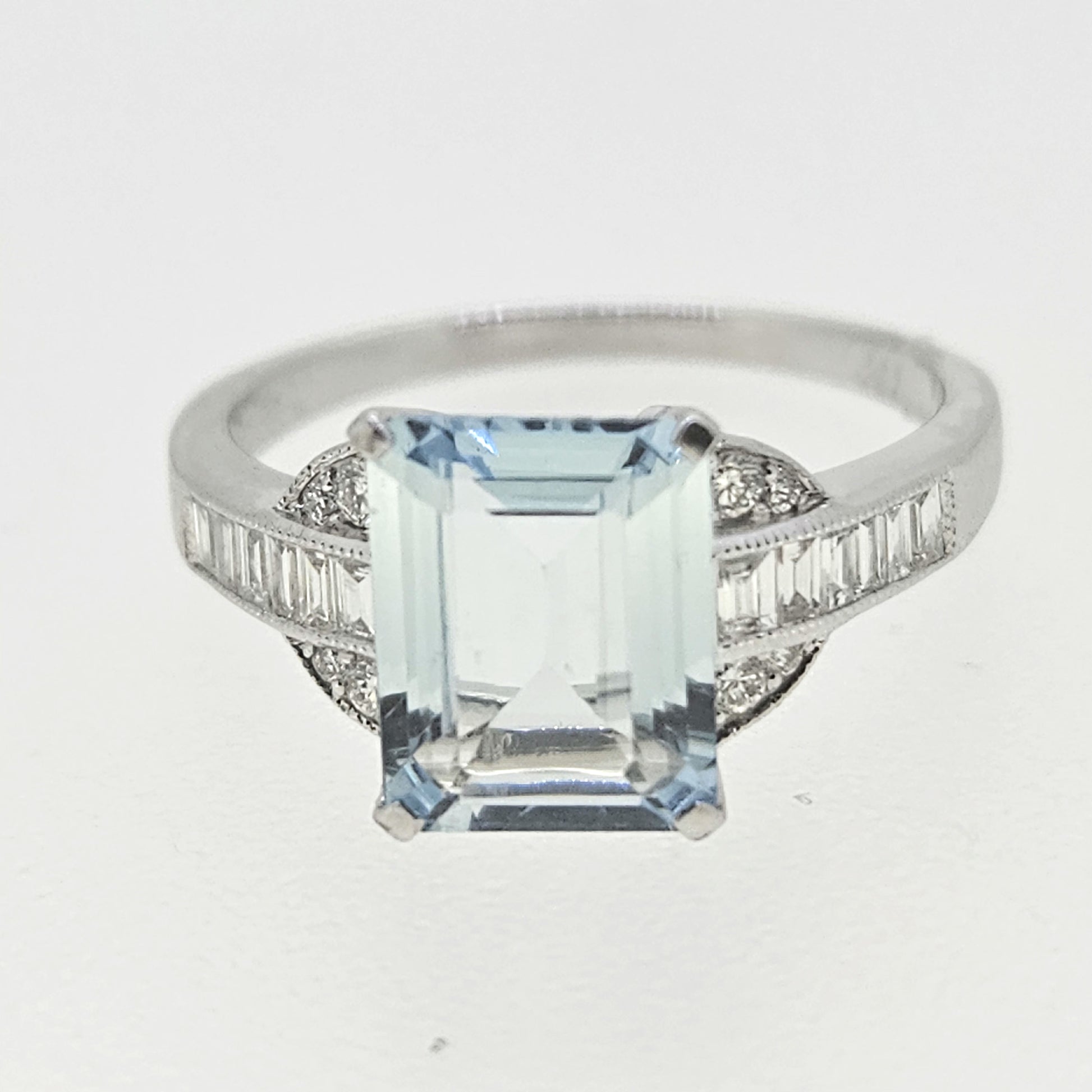 Aquamarine and DiamondCluster Ring Aq1.83 D.31 18ct