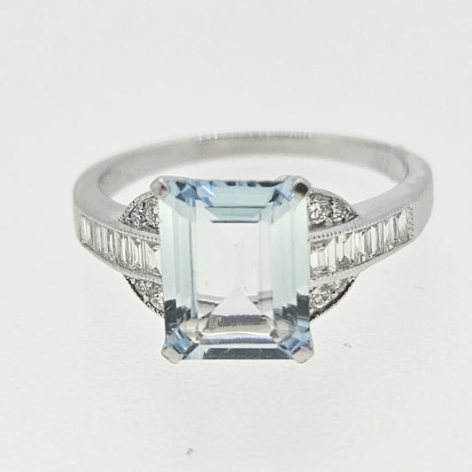 Aquamarine and DiamondCluster Ring Aq1.83 D.31 18ct