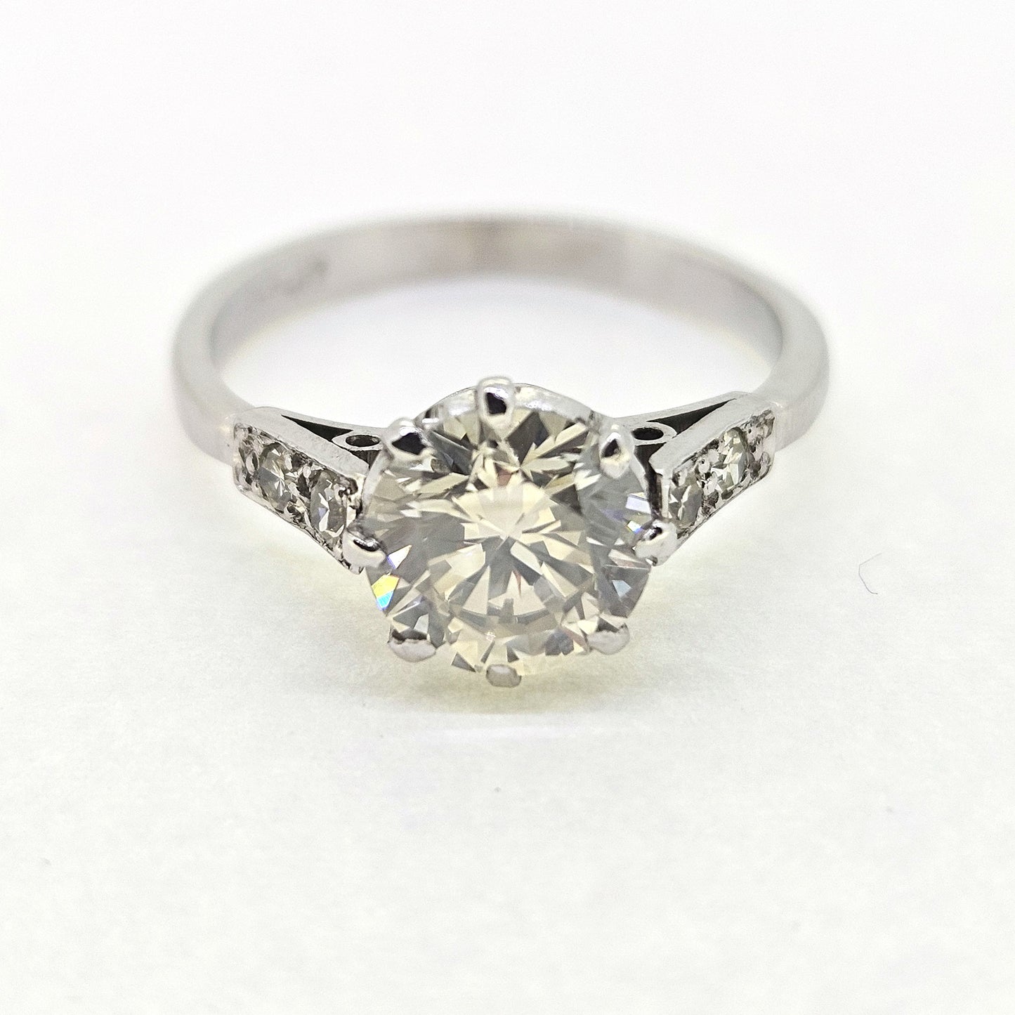 1.52ct Diamond Solitaire Engagement Ring with Diamond Shoulders
