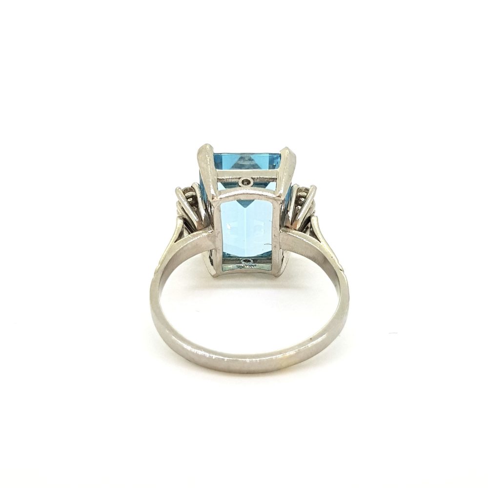Vintage 1930s Aquamarine and Diamond Dress Ring in Platinum