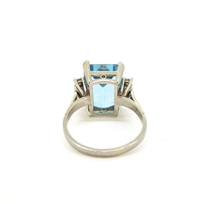Vintage 1930s Aquamarine and Diamond Dress Ring in Platinum
