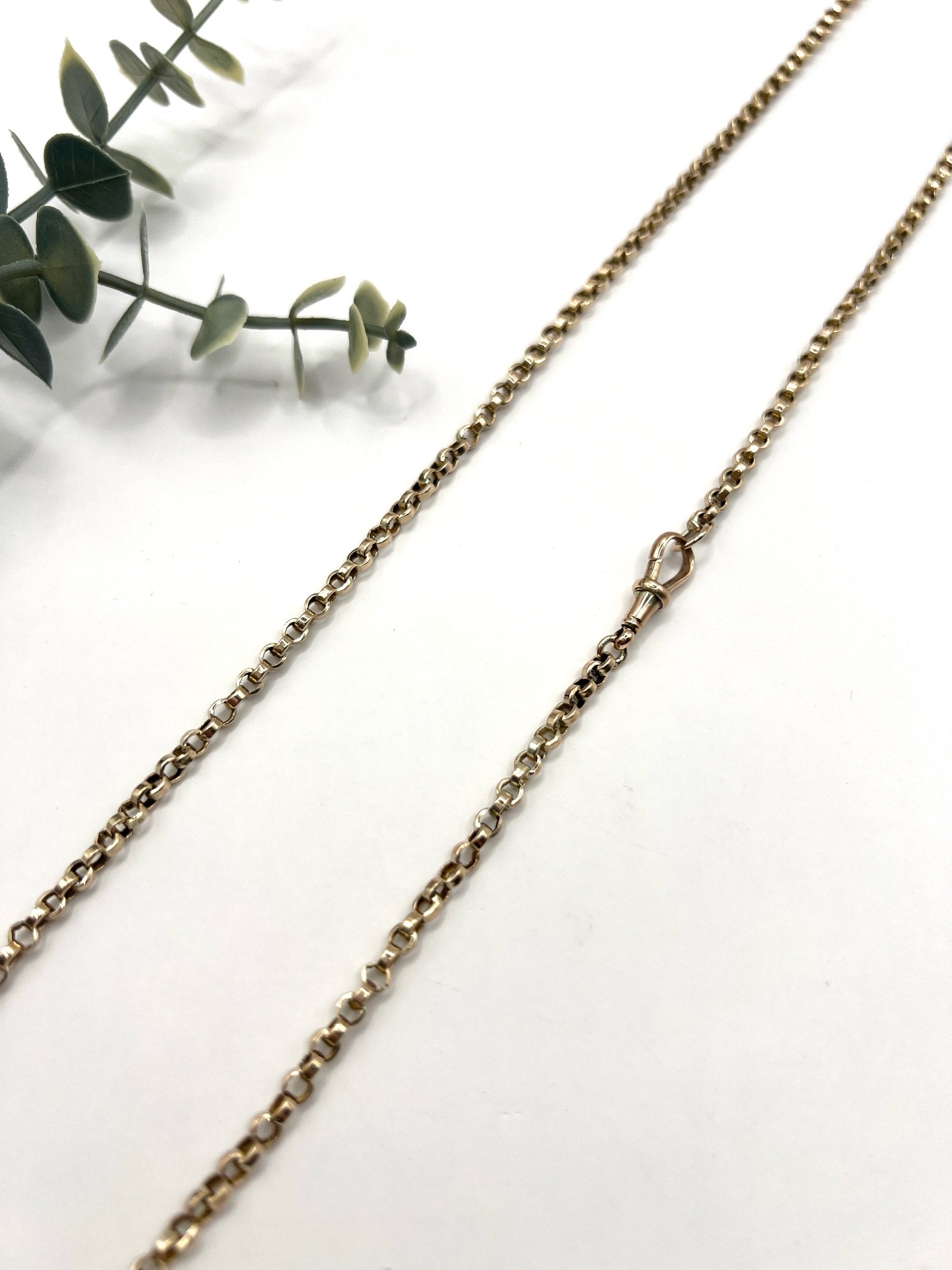 Antique 9 Carat Rose Gold 28 Inch Rolo Link Chain with Swivel Clasp, Circa 1900