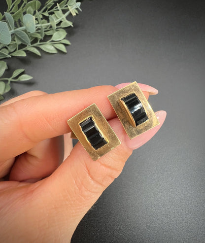 Vintage 18 Carat Yellow Gold, 1940's Onyx Rectangular Shaped Cufflinks
