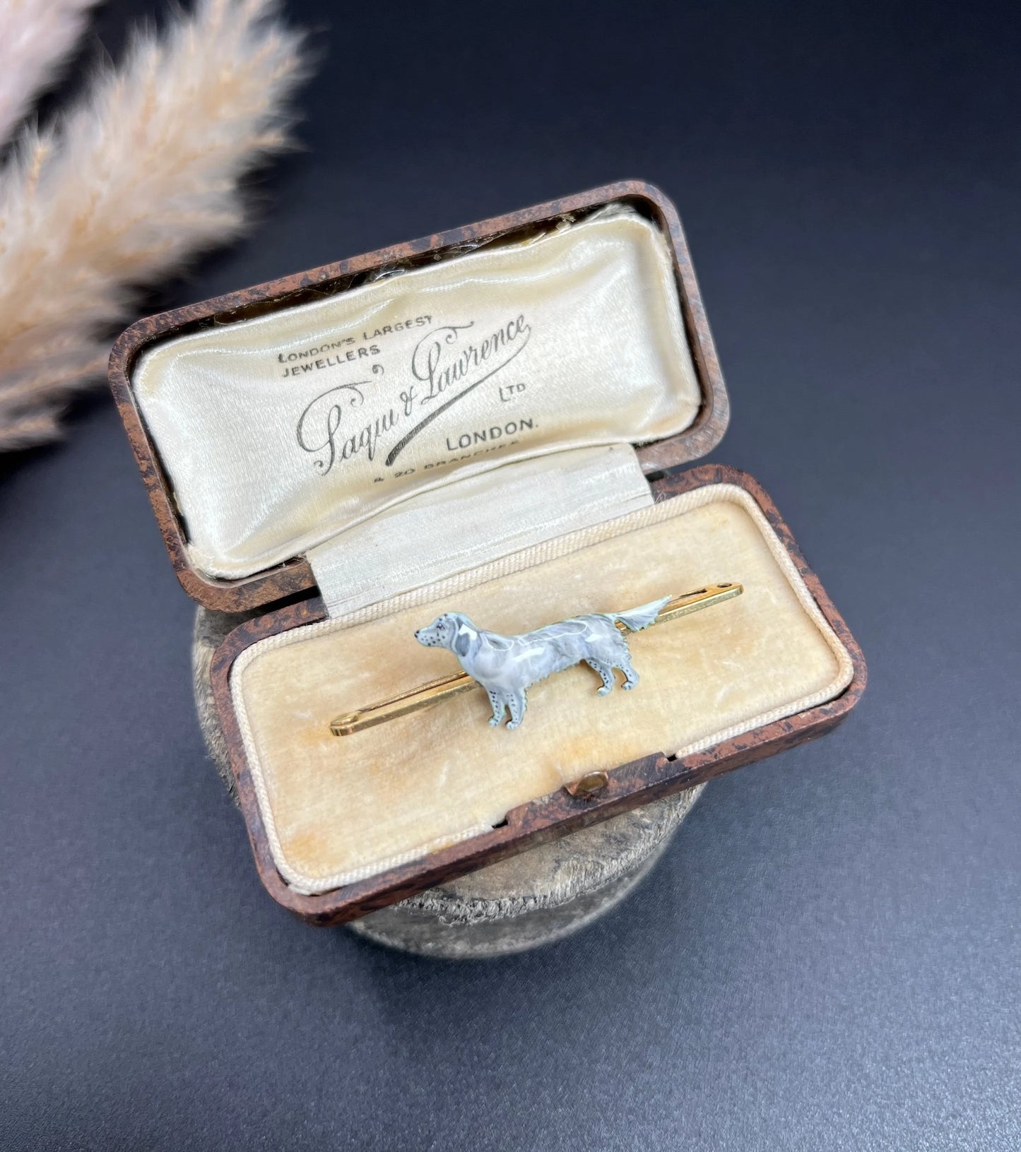 Art Deco 15 Carat Yellow Gold English Setter Enamel Dog Brooch, Circa 1920