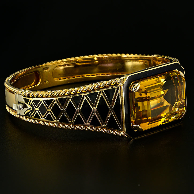 Vintage Retro Italian 33.80ct Natural Citrine and Black Enamel Bangle Bracelet in 18ct Yellow Gold