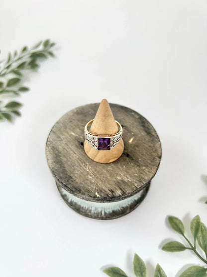 Antique Amethyst And Diamond Ring In 18 Carat Yellow Gold And Platinum