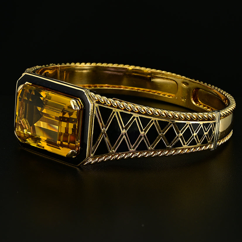 Vintage Retro Italian 33.80ct Natural Citrine and Black Enamel Bangle Bracelet in 18ct Yellow Gold