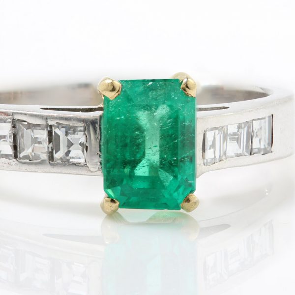 Vintage 0.90ct Emerald Cut Colombian Emerald and Diamond Ring in 18ct White Gold, Certified