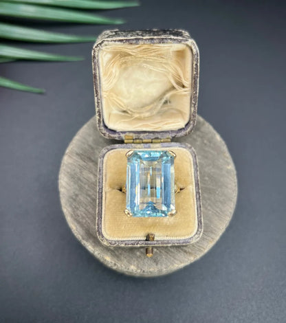 Vintage 19.64ct Aquamarine Solitaire Cocktail Ring with Baguette Diamond Shoulders