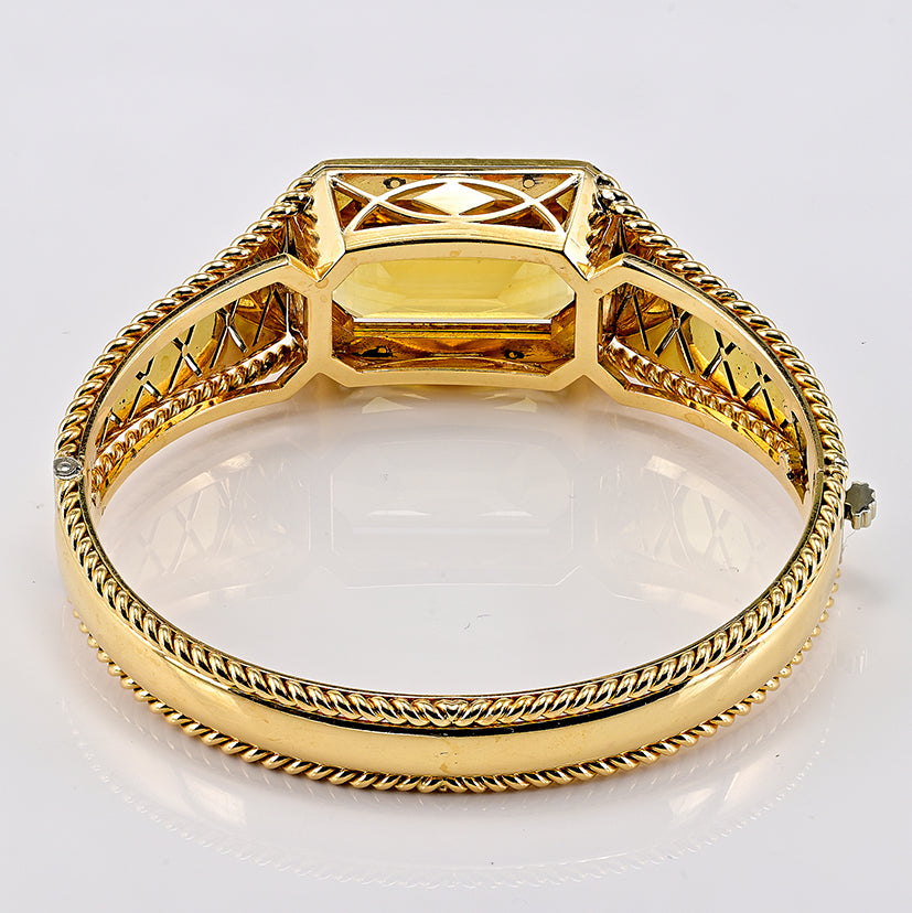 Vintage Retro Italian 33.80ct Natural Citrine and Black Enamel Bangle Bracelet in 18ct Yellow Gold