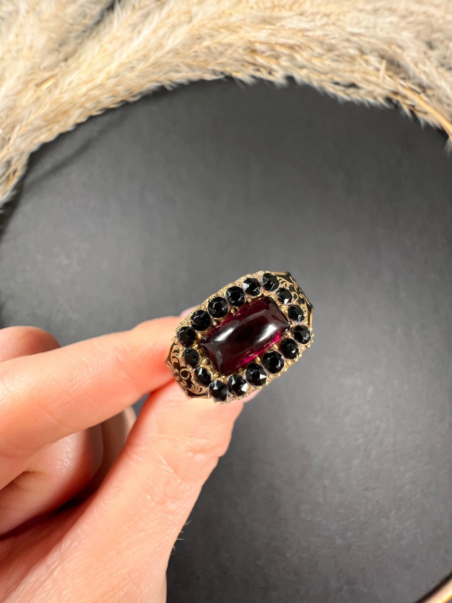 Antique 15 ct Gold, Georgian Onyx, Garnet And Enamel Mourning Ring