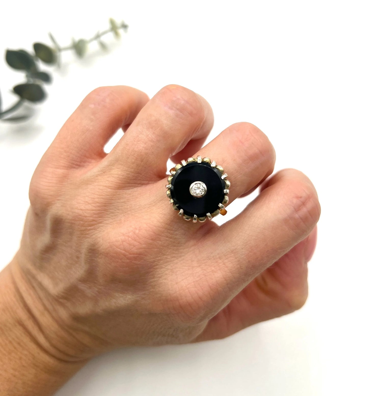 Vintage 18ct Gold Stamped, 1940s Onyx & Diamond Dress Ring
