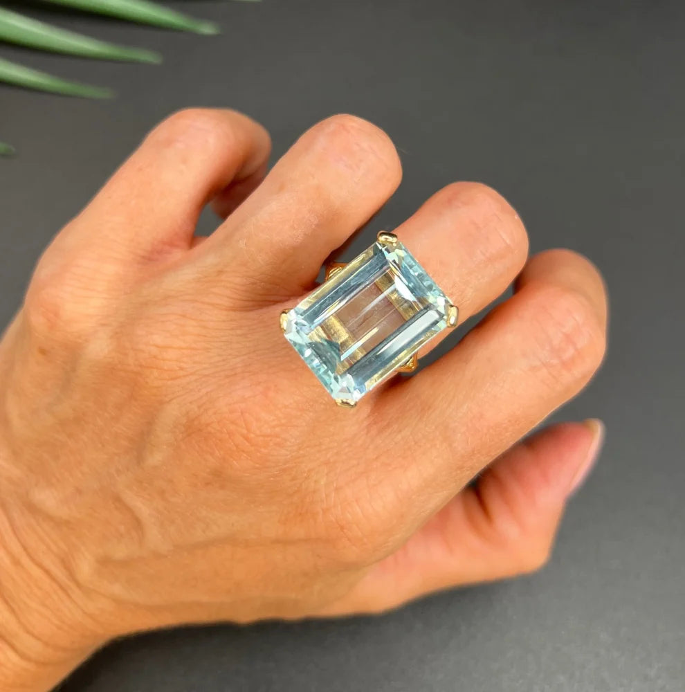 Vintage 19.64ct Aquamarine Solitaire Cocktail Ring with Baguette Diamond Shoulders