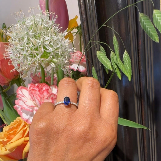 1ct Oval Blue Sapphire Solitaire Engagement Ring