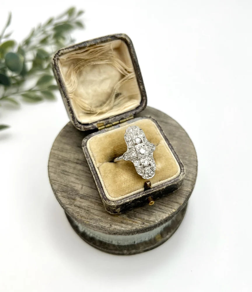 Vintage 1940s Diamond Plaque Ring in Platinum