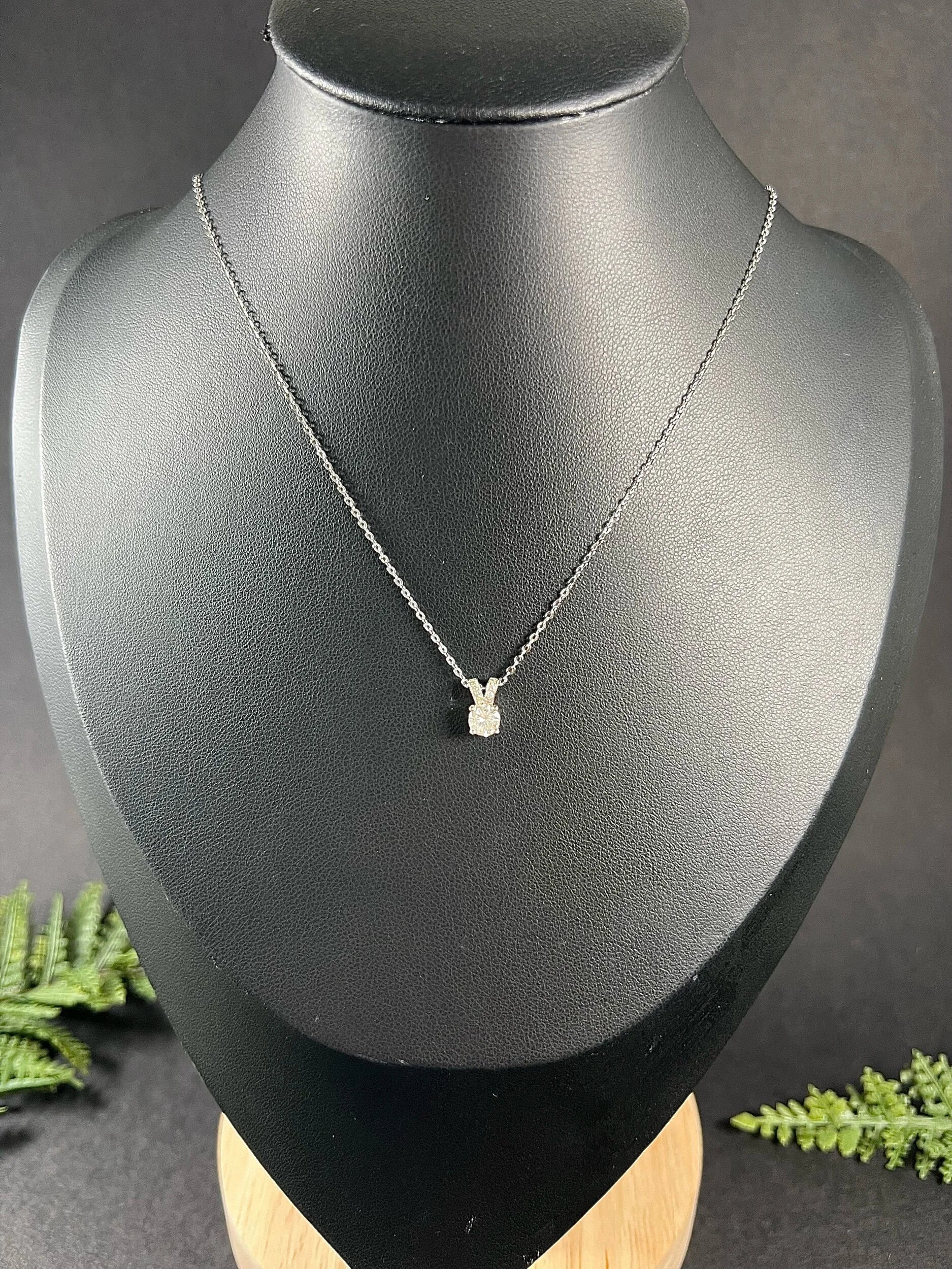 Vintage 18 ct White Gold, 1940's Diamond Pendant Necklace With Modern Trace Link Chain