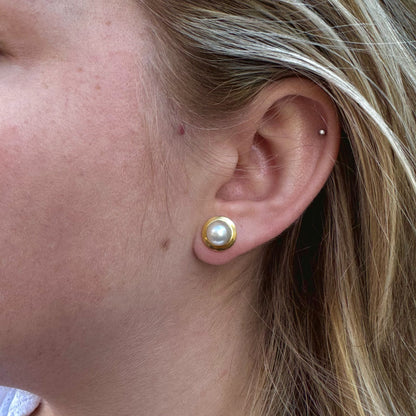 Pearl 18k Stud Earrings 16716-8952