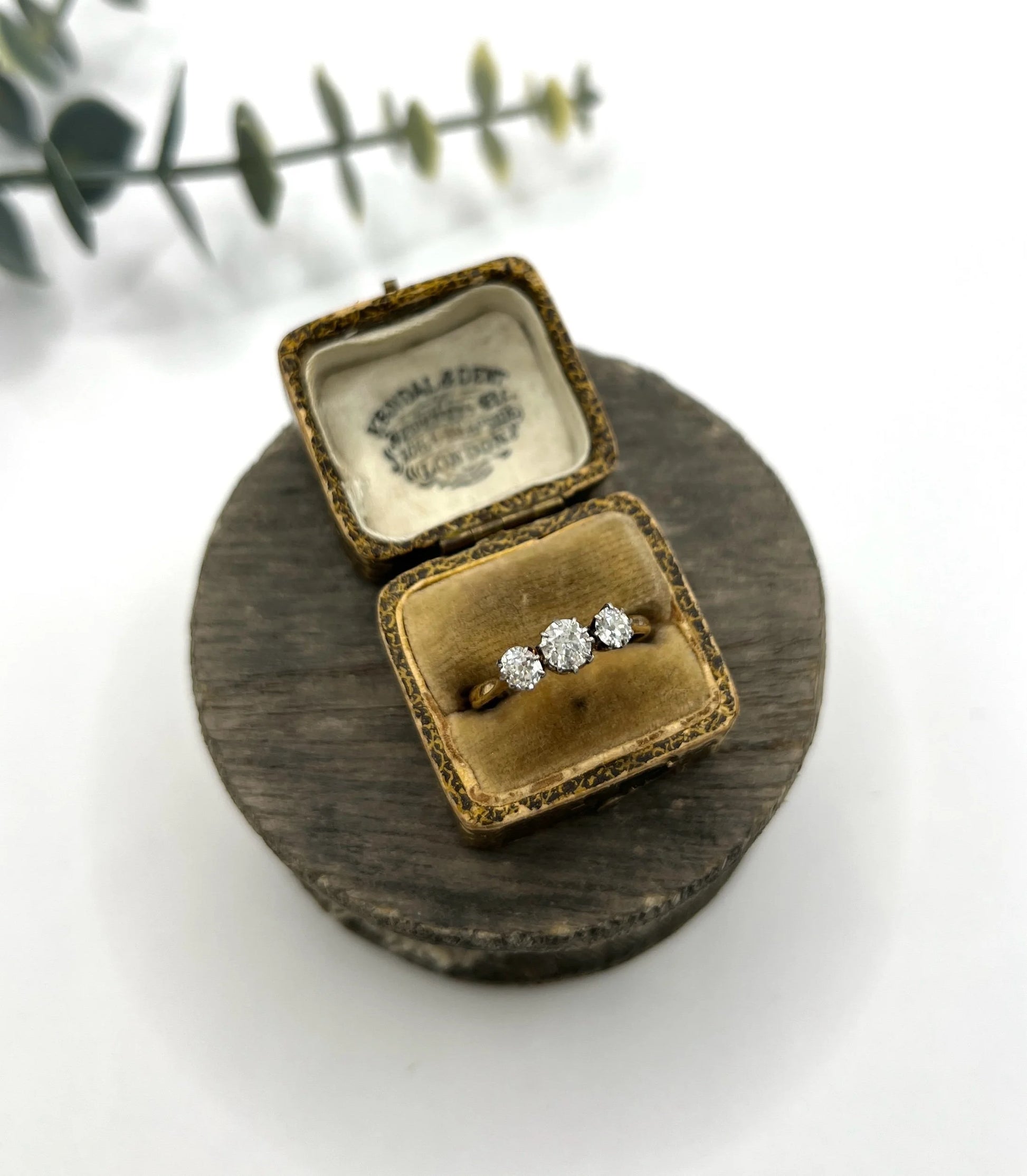 Antique 18 ct Yellow Gold, 1920's 0.85 Carat Diamond Three Stone Engagement Ring