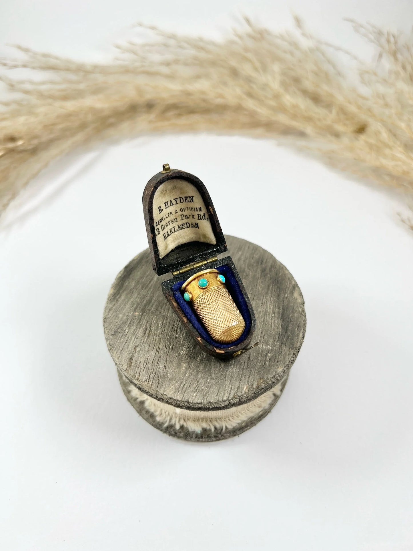 Antique 15ct Yellow Gold & Turquoise Victorian Gold Thimble with Original Antique Box